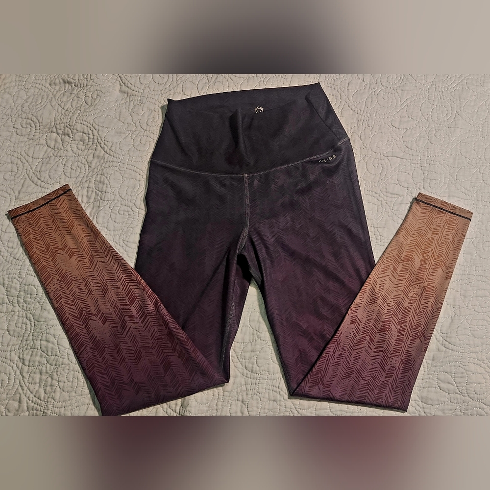AR-33 OMBRE PURPLE LEGGINGS